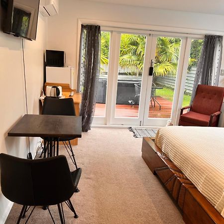 The Perfect Getaway For Two In A Large Suite Whanganui Zewnętrze zdjęcie