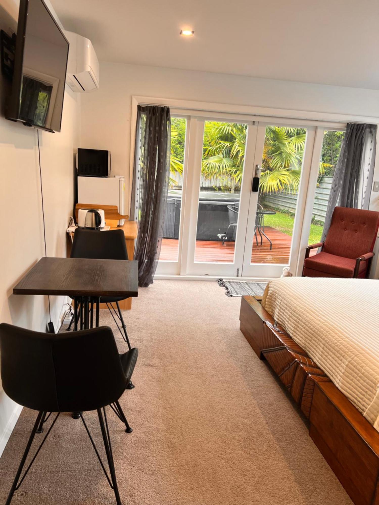 The Perfect Getaway For Two In A Large Suite Whanganui Zewnętrze zdjęcie